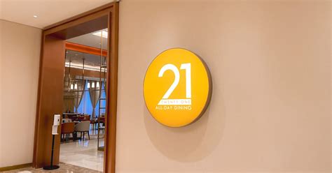 Discover Delectable Delights at 21 All Day Dining, Royce Hotel .
